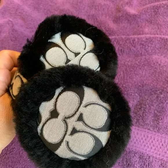 Coach Logo Black/Gray Ear Muffs - Picture 2 of 4